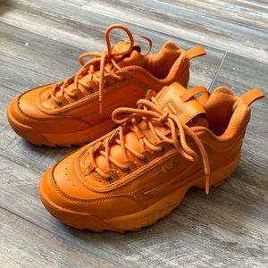 ORANGE FILAS SIZE 9